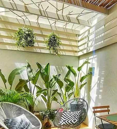 Hello Gorgeous 巴里